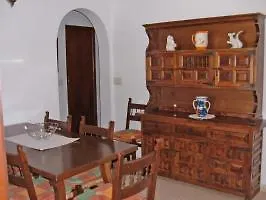 Marisol Park -d 11 Holiday House Hotel